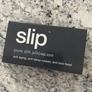 Slip Silk Pillowcase in Charcoal size King